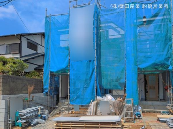 千葉市稲毛区宮野木町１５５１番の前面道路含む現地写真