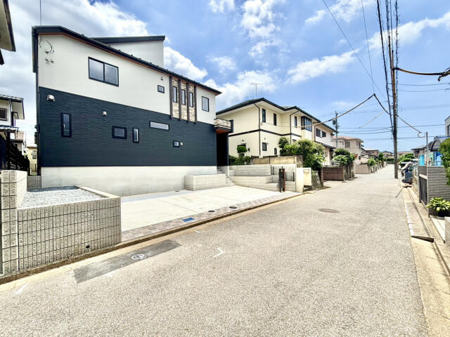 ブルーミングガーデン　千葉市稲毛区園生町１棟／１期１号棟の前面道路含む現地写真|前面道路含む現地写真