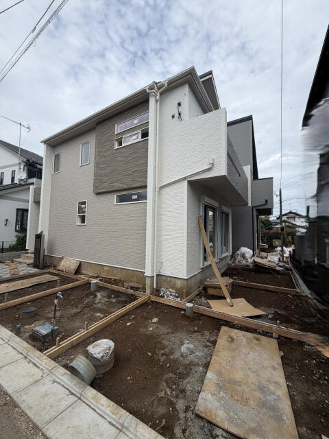 ブルーミングガーデン　千葉市稲毛区園生町２期３棟／２期２号棟の外観|7月上旬撮影