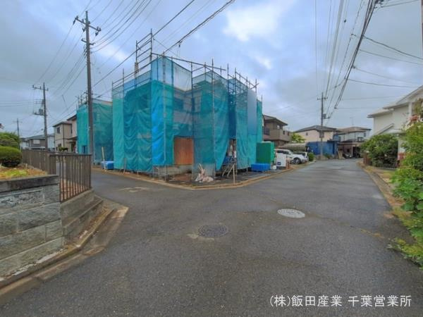 千葉市緑区あすみが丘２丁目４３番の前面道路含む現地写真
