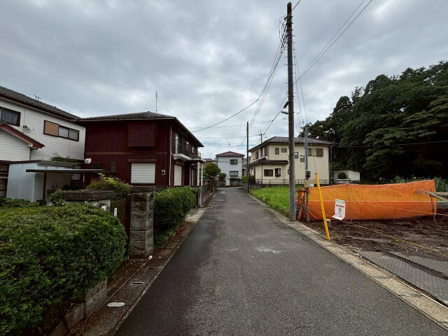 ブルーミングガーデン　千葉市緑区誉田町１丁目１棟／１期１号棟の前面道路含む現地写真|7.5前面道路