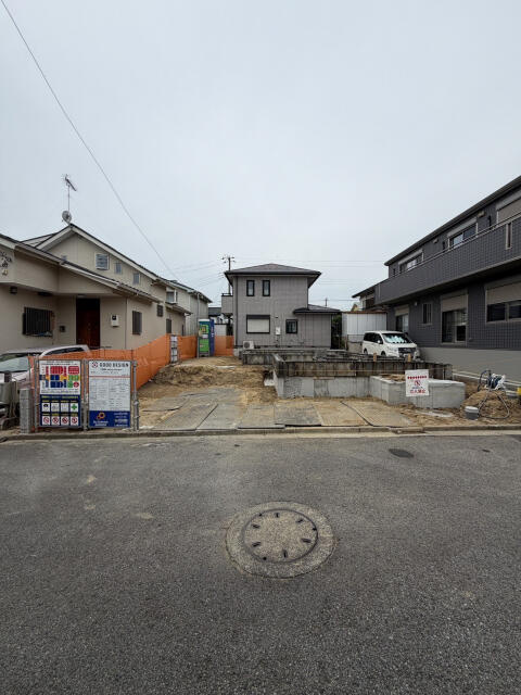 ブルーミングガーデン　千葉市緑区大椎町２期１棟／２期１号棟の駐車場|7月中旬撮影
