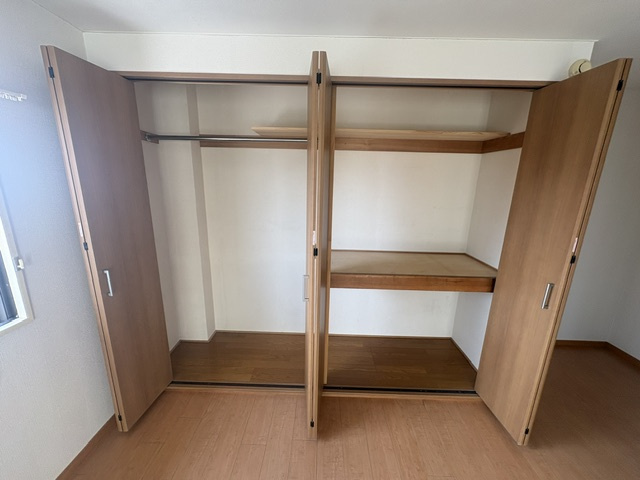 中之町ハイツの収納