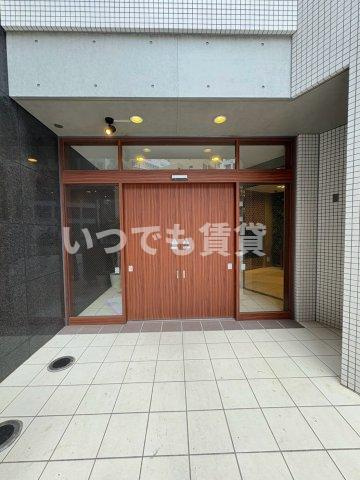 ルフィット神宮北参道のエントランス