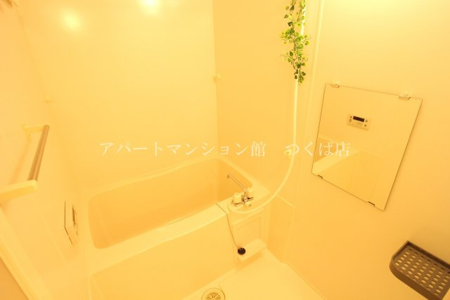 Mヒルズ Bの浴室