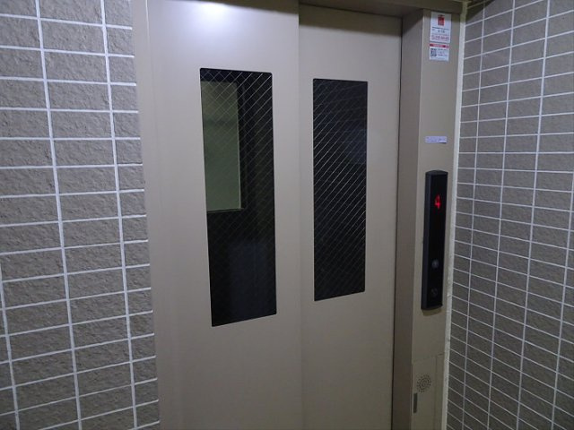 プリマヴェーラのエントランス|建物の内部です
