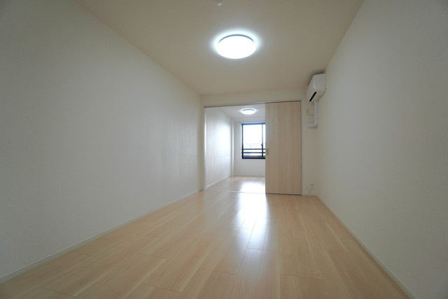 ＣＲＥＡＴＩＦ駒澤大学前の居間・リビング|※写真は同タイプ住戸です。