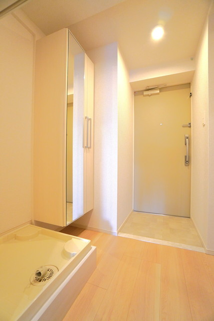 ＣＲＥＡＴＩＦ駒澤大学前の玄関|※写真は同タイプ住戸です。
