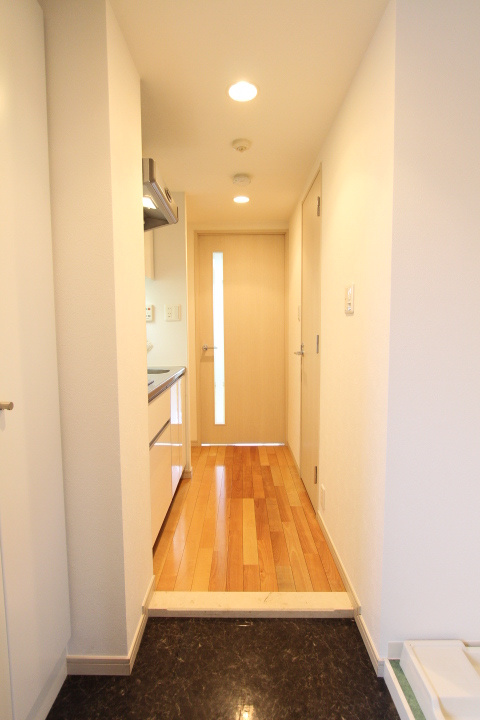 プラウドフラット三軒茶屋の玄関|※参考写真