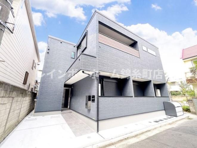 CRASTINE千住緑町の外観