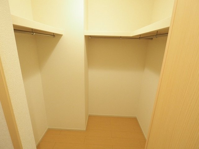 エル　フレールⅡの収納|たっぷりとした収納スペースです