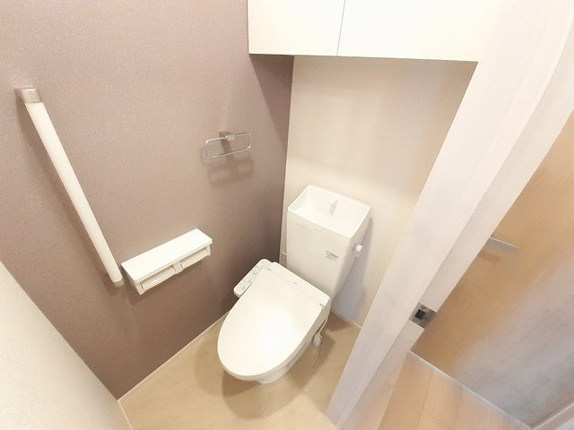 ロータス川宮１のトイレ|落ち着いたトイレです