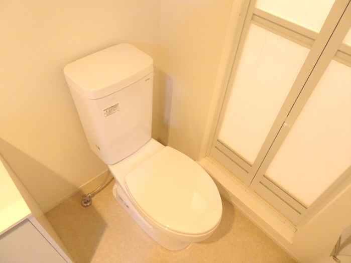 ハツダイフラットのトイレ|落ち着いたトイレです