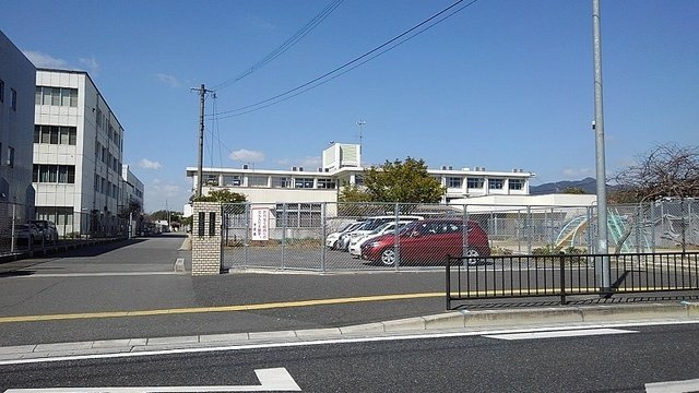 アヴェンタドールの周辺|田川市立　伊田小学校まで900m