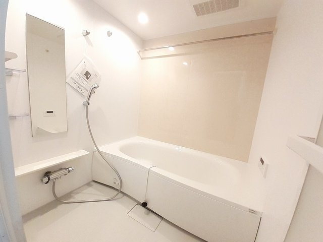 ロータス川宮３の浴室|コンパクトで使いやすいお風呂です