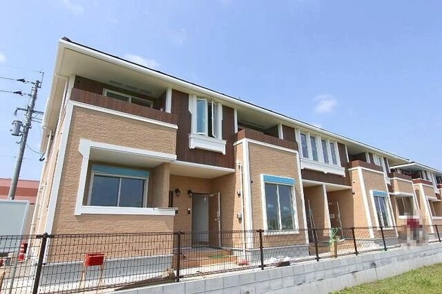 エテルノ・ピーヌ　Ⅱの外観|外観は落ち着いています