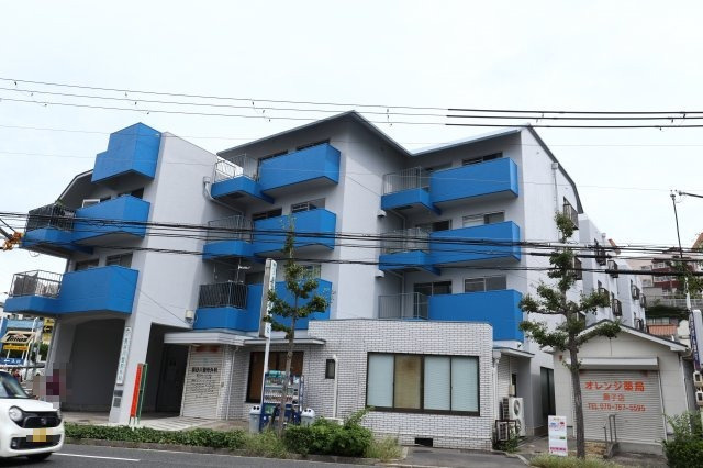 ファミリーハイツ舞子台の外観