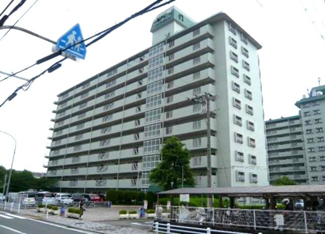 西宮グリーンマンション1号館の外観