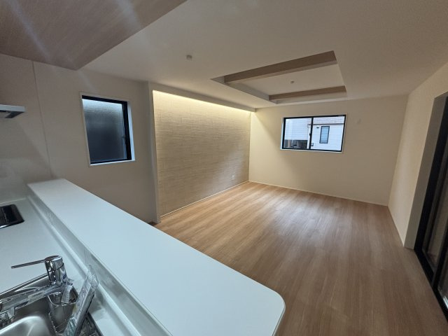 新座市石神４丁目戸建の居間・リビング