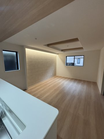 新座市石神４丁目戸建の居間・リビング