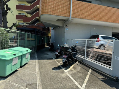 【その他共用部分】 | ふぁみーゆ堺 | ァミリーマートまで徒歩９分！ちょっとしたお買い物に便利ですね！