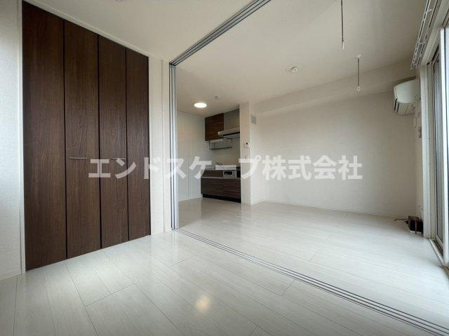 オペラハウス三光町の洋室