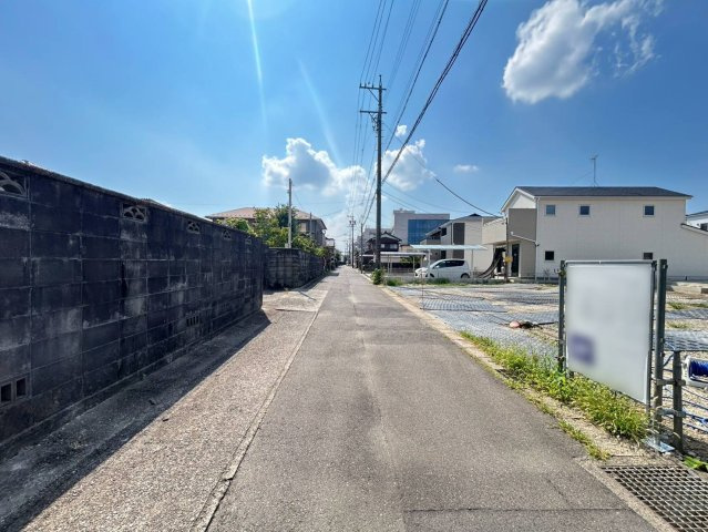 ハートフルタウン　一宮市奥町　全3区画分譲の前面道路含む現地写真|「現地（2026年7月30日）撮影」　
■前面道路　
■ヤマダ不動産　株式会社リライフ