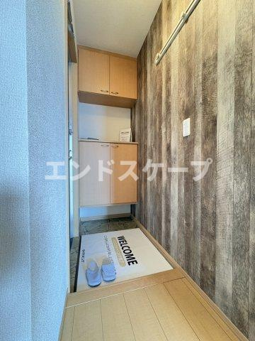フローラＭ　Ⅱの玄関|高崎、前橋、伊勢崎エリアのお部屋探しはエンドスケープまで！お客様の理想お聞かせ下さい♪