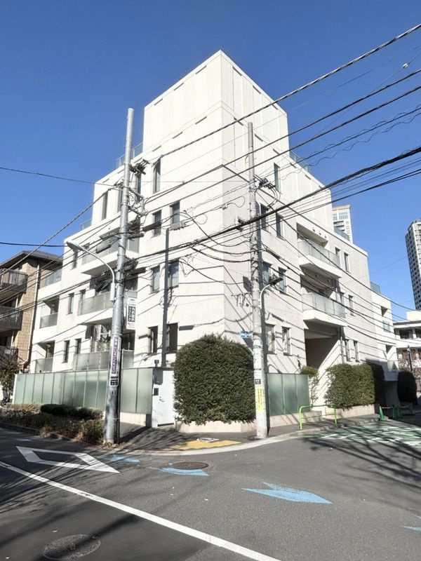 ヴェルス西麻布の外観