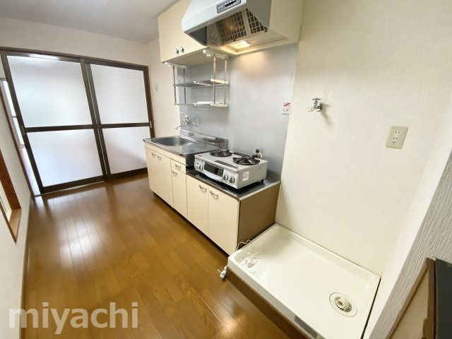 徳島市佐古七番町の賃貸マンションのキッチン