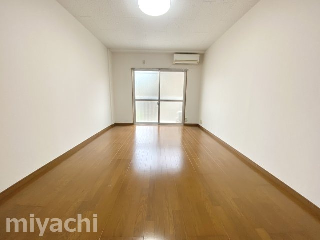 徳島市佐古七番町の賃貸マンションの洋室