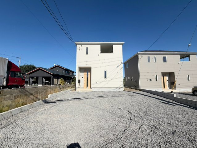 【前面道路含む現地写真】 | 前橋市粕川町女渕　新築住宅 | 現地ご案内ツアー開催中！早朝やお仕事帰りのご見学にもすぐ対応致します！見学ご予約はコアライブまでお気軽にお問い合わせ下さい！