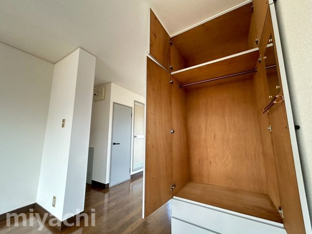徳島市末広１丁目の賃貸マンションの収納