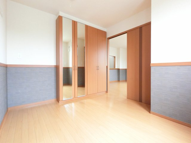 【寝室】