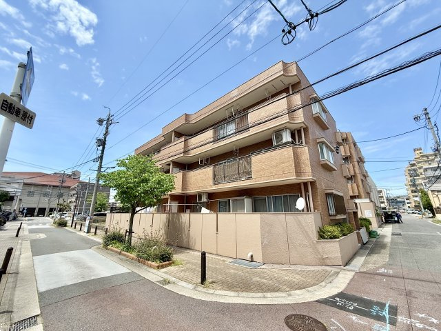 三旺マンション第二植田B棟の外観