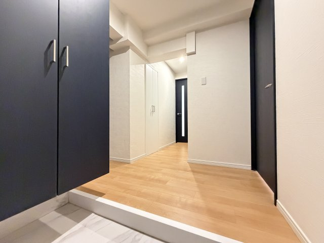 三旺マンション第二植田B棟の玄関