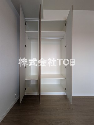 【収納】 | H-スクエア吉祥寺南町 | 5帖クローゼット