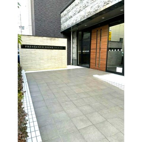 名古屋市中区栄５丁目の賃貸マンションのエントランス