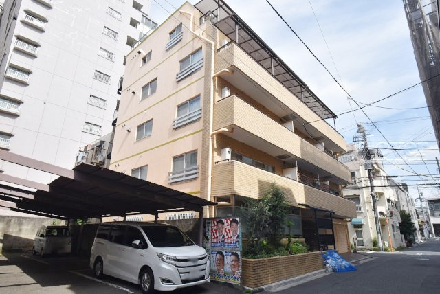 【現況写真】 | 中野新橋ヒミコセラン | 外観と前面道路の様子。～即日のご見学可能～　お問合せはお気軽にどうぞ。