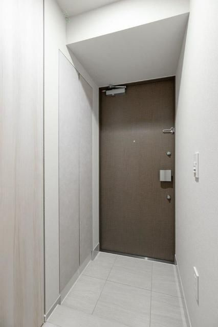 プライムガーデン銀座八丁堀の玄関