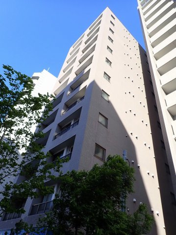 アブレスト動坂の外観