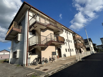 【外観】 | 八日市ハイツ | 外はこのようになっています