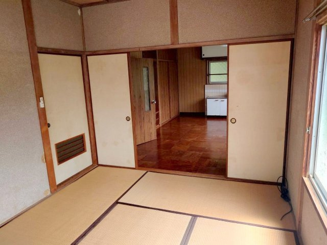 呉市広白岳６丁目の一戸建ての和室