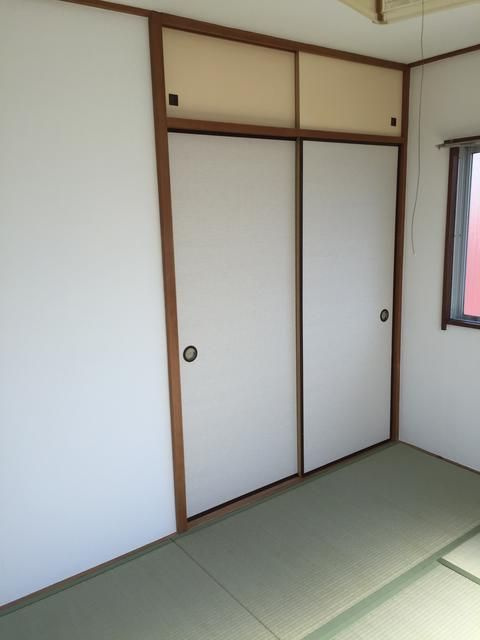 タキカワコーポの収納
