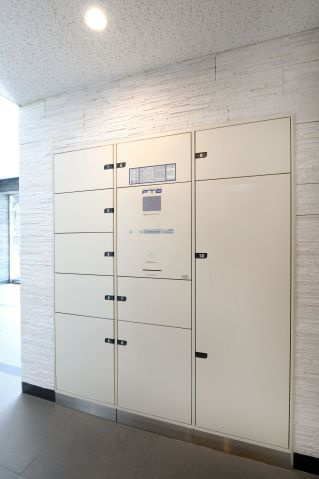 スカイコート上野稲荷町のその他共用部分|宅配ボックス
