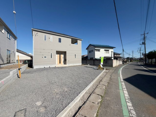 【外観】 | 前橋市粕川町女渕　新築住宅 | 現地ご案内ツアー開催中！早朝やお仕事帰りのご見学にもすぐ対応致します！見学ご予約はコアライブまでお気軽にお問い合わせ下さい！