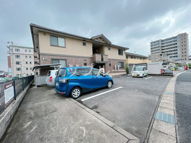 エスポワールの駐車場