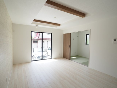 【居間・リビング】 | ＧＲＡＦＡＲＥ　福島市御山　2号棟 | ★内覧予約でブランド米2kg★