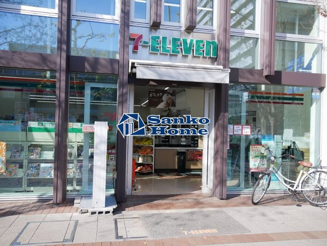 スカイライトタワーの周辺