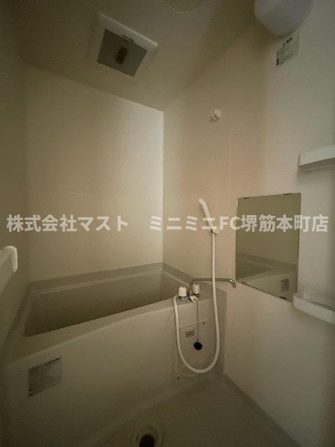ルミエール瓦屋町の浴室